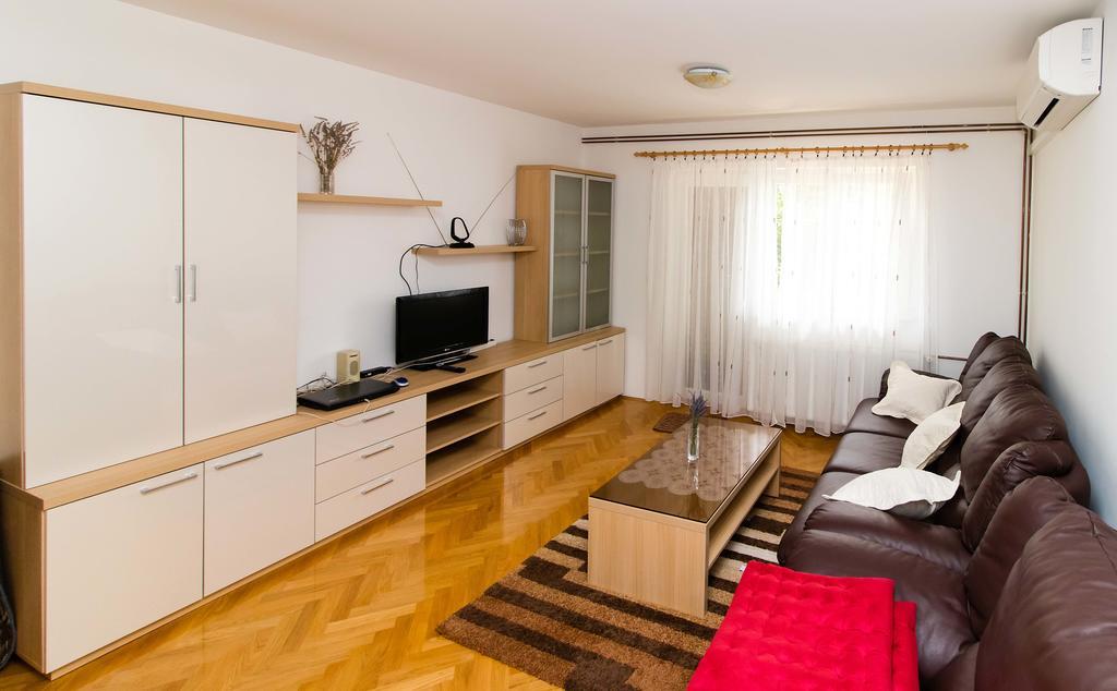 Apartment Peran Sibenik Bagian luar foto